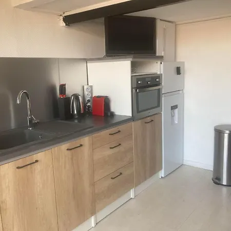 4 Couchages Le Mole Apartment *
